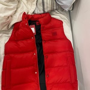HUGO BOSS Water Repellent padded vest- red